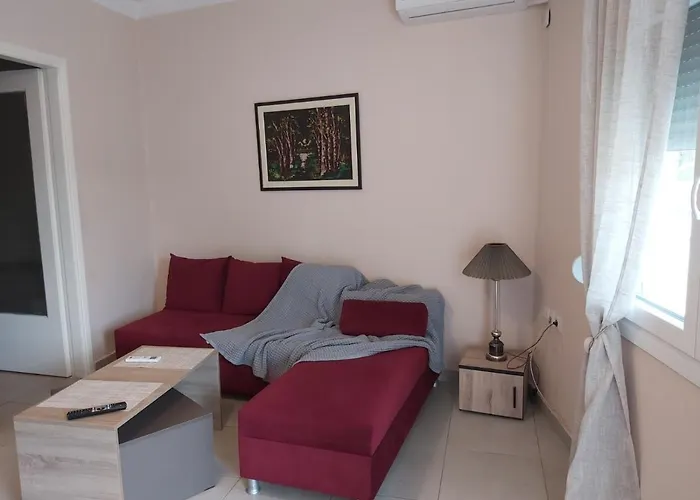 Dream In 2020 Renovated, Sunny Apartament *