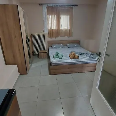 Dream In 2020 Renovated, Sunny Apartment