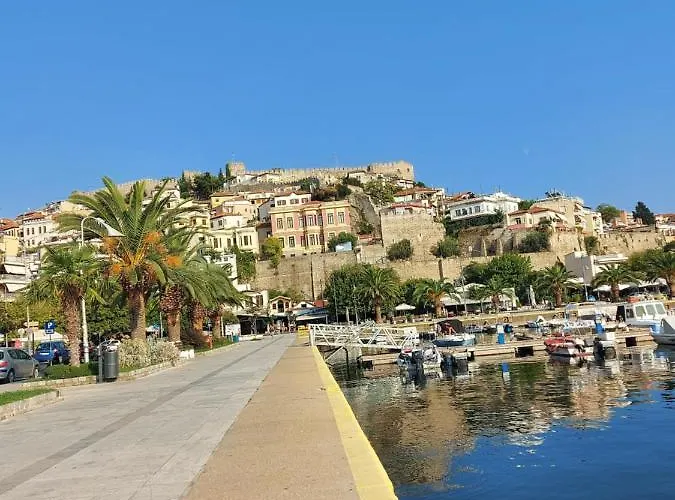 Dream In 2020 Renovated, Sunny Appartement